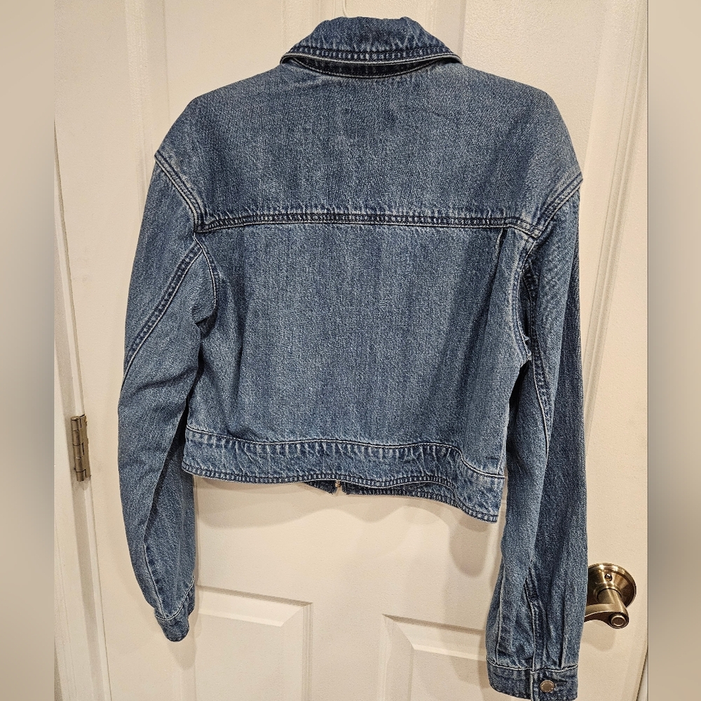 Universal thread Jean jacket. - Picture 4 of 4